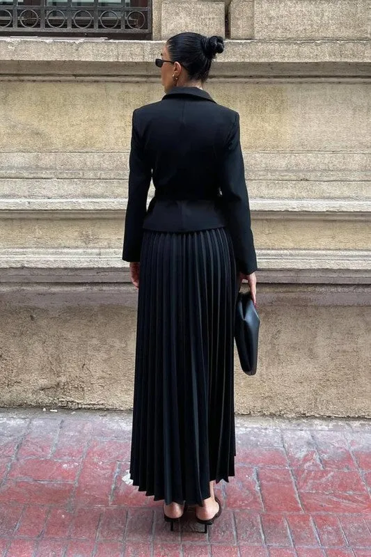 Elegant Pleated Skirt Suit