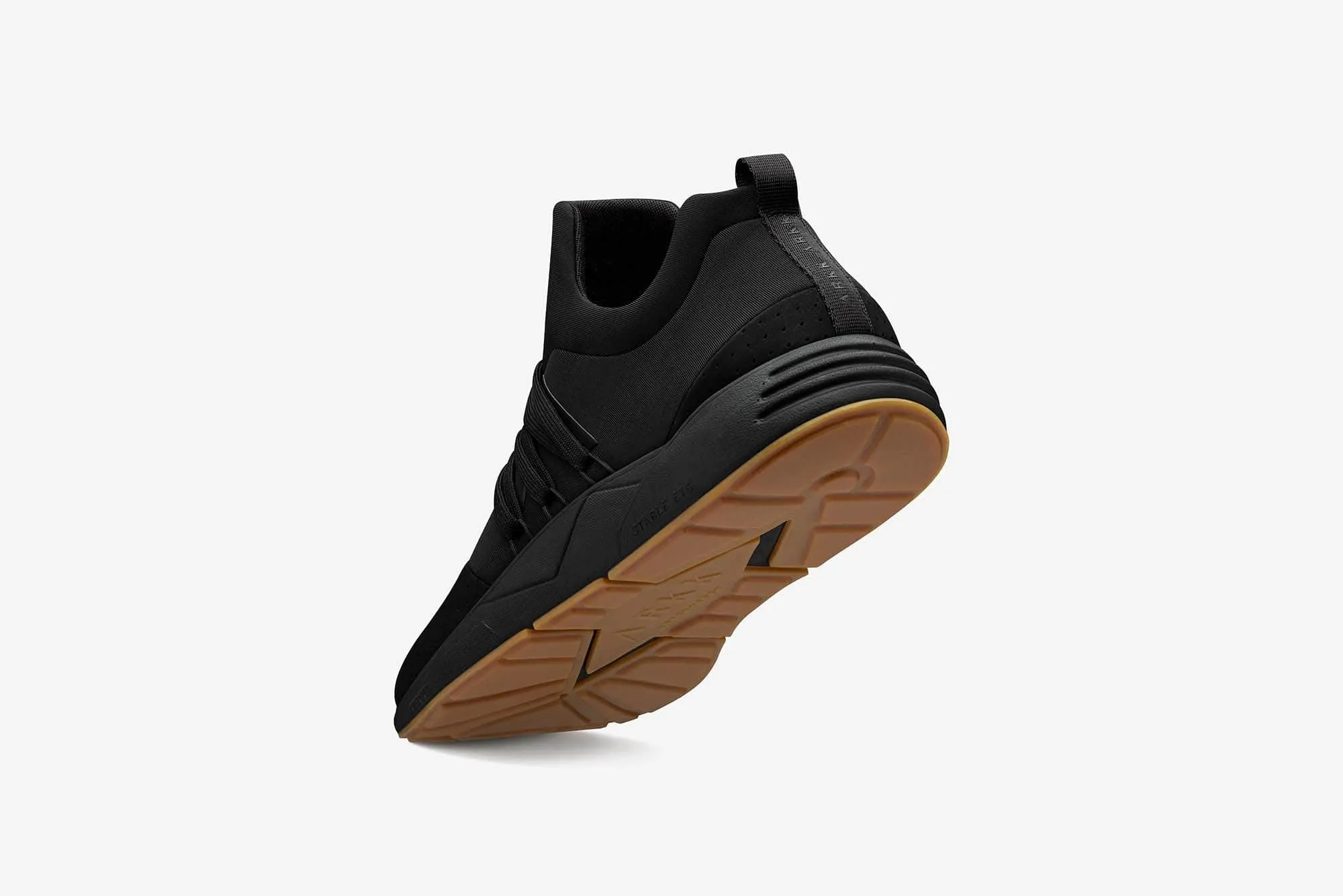 Raven Nubuck S-E15 | Black Gum | Women
