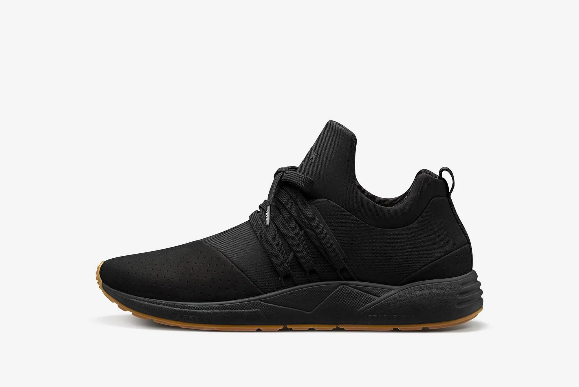Raven Nubuck S-E15 | Black Gum | Women