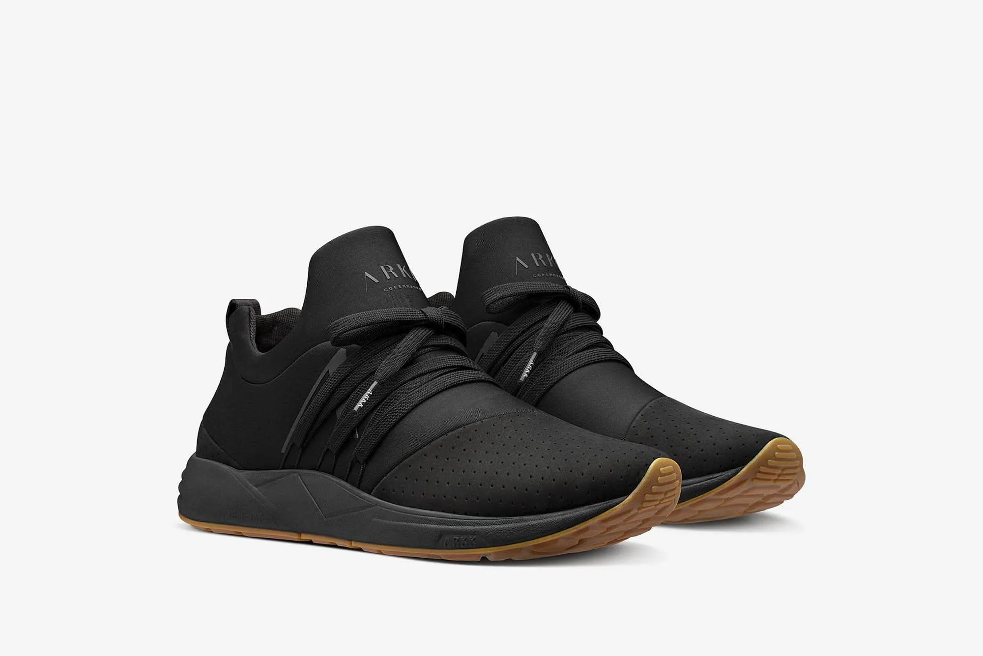 Raven Nubuck S-E15 | Black Gum | Women