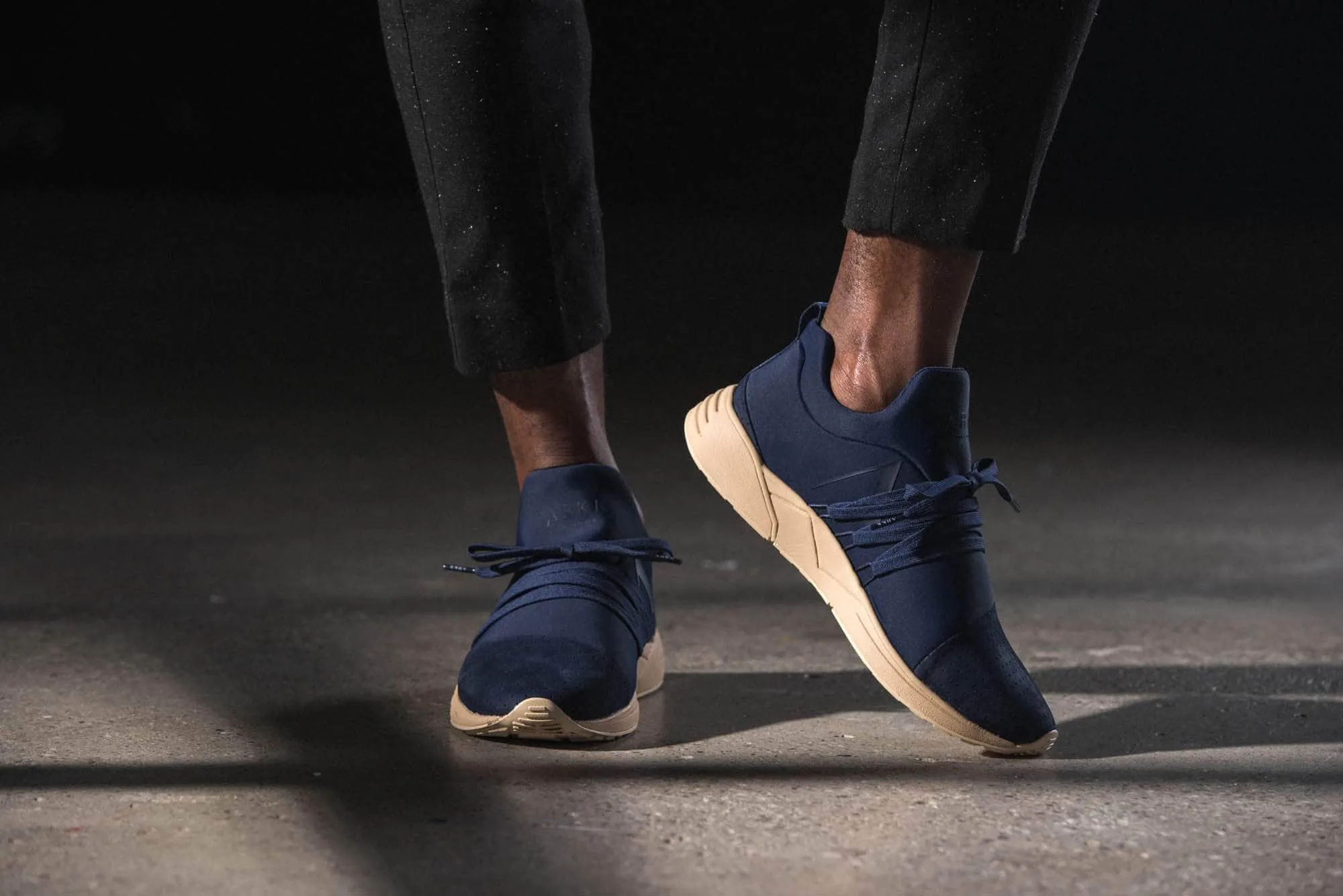 Raven Nubuck S-E15 Navy Tan - Men