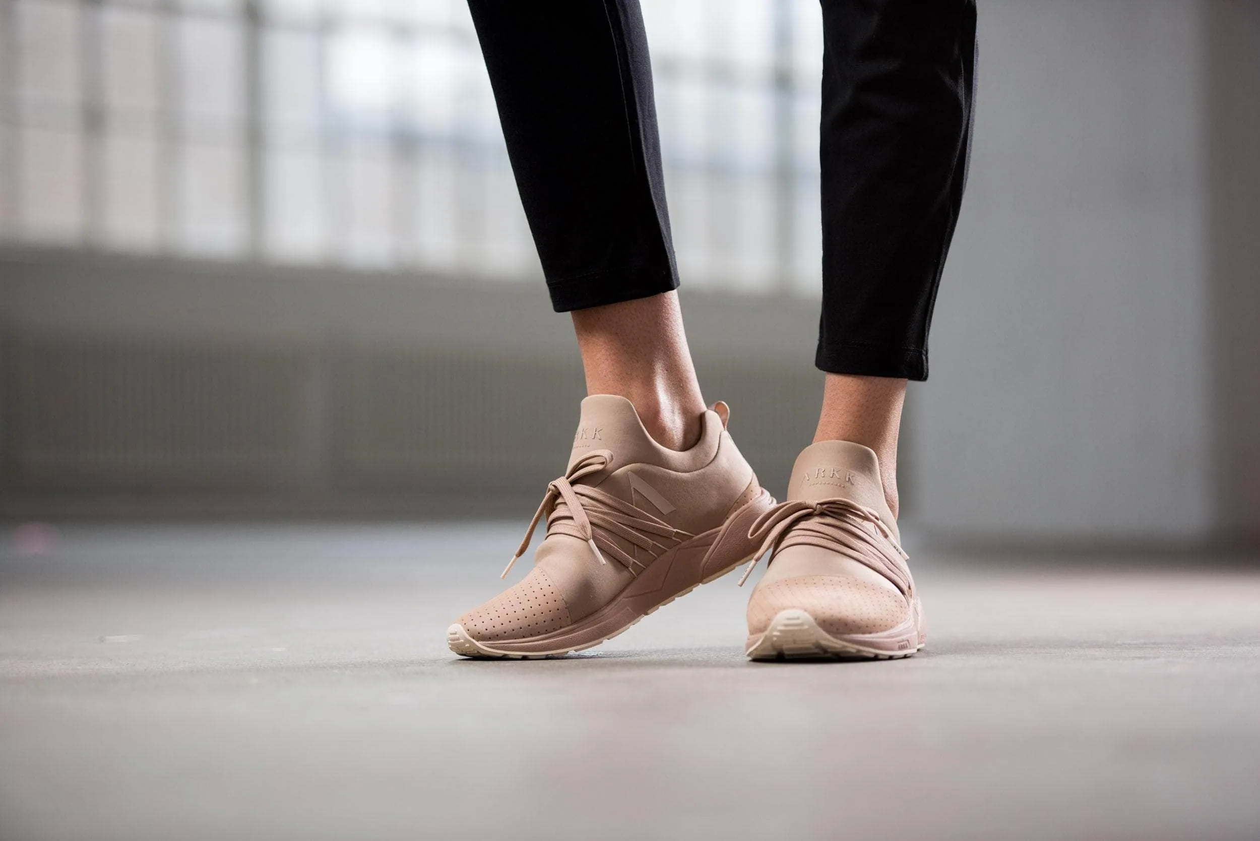 Raven Nubuck S-E15 Roebuck Creme - Women