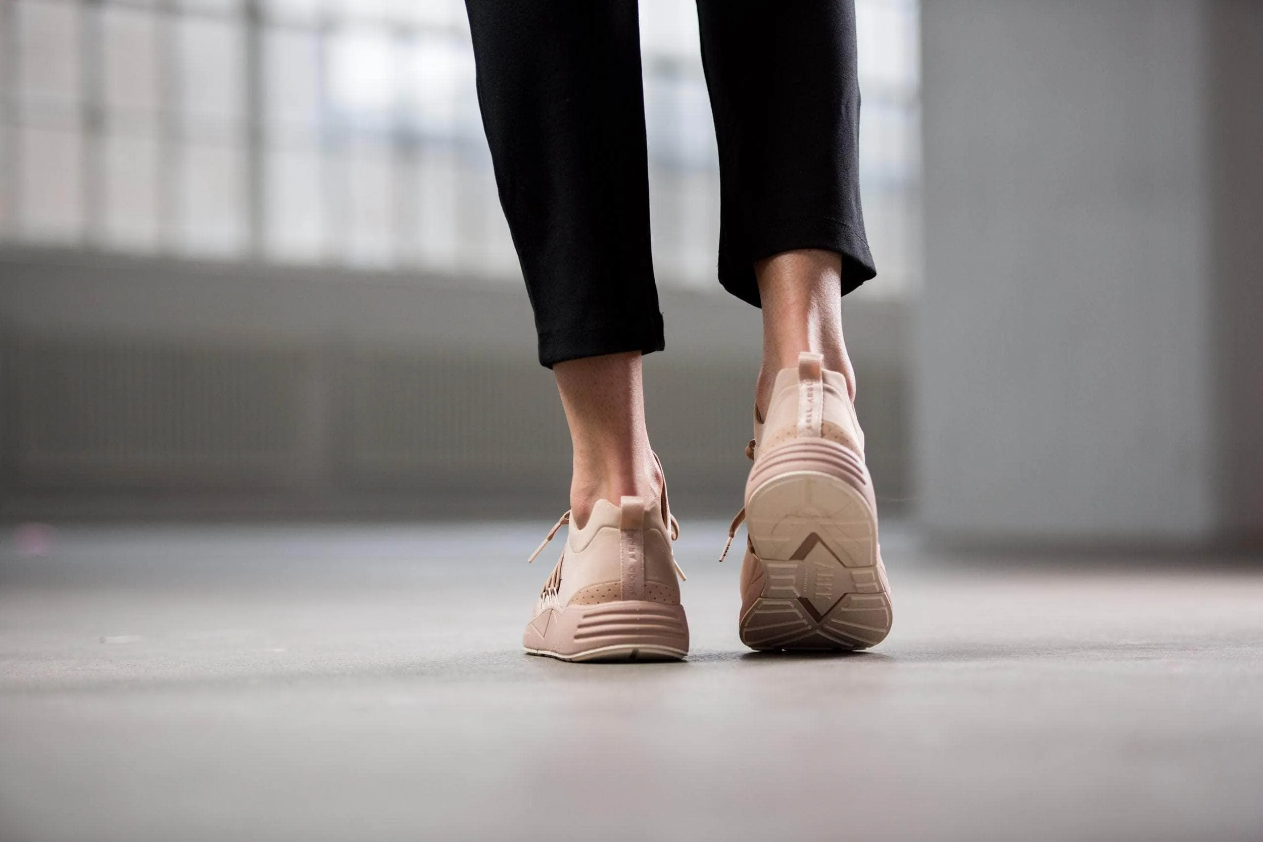 Raven Nubuck S-E15 Roebuck Creme - Women