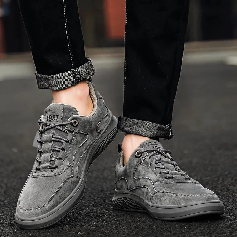 Rebound Sneaker