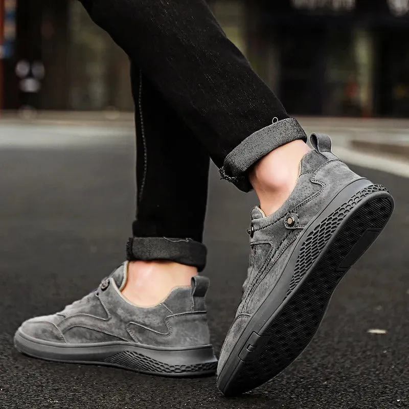 Rebound Sneaker