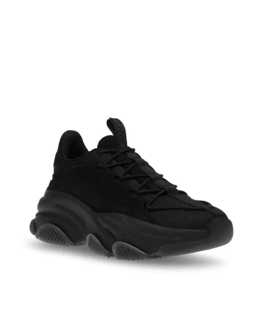STEVE MADDEN PORTABLE SNEAKER