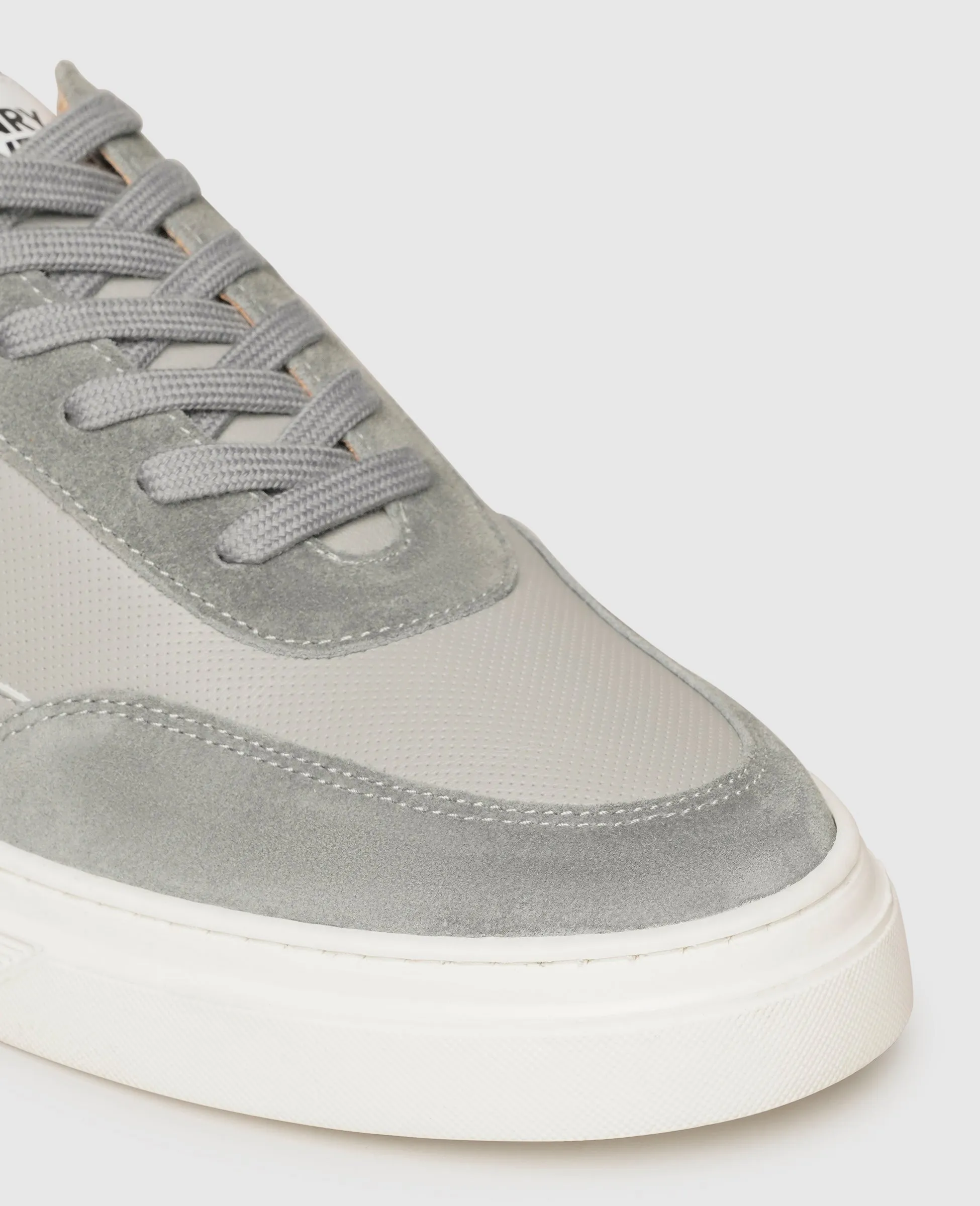 Travis US - Grey